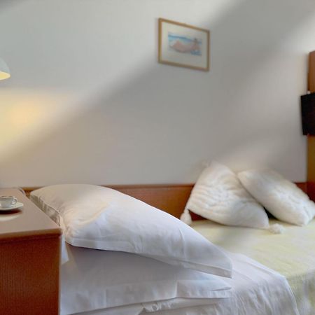 Hotel Ulisse Ίσκια Εξωτερικό φωτογραφία