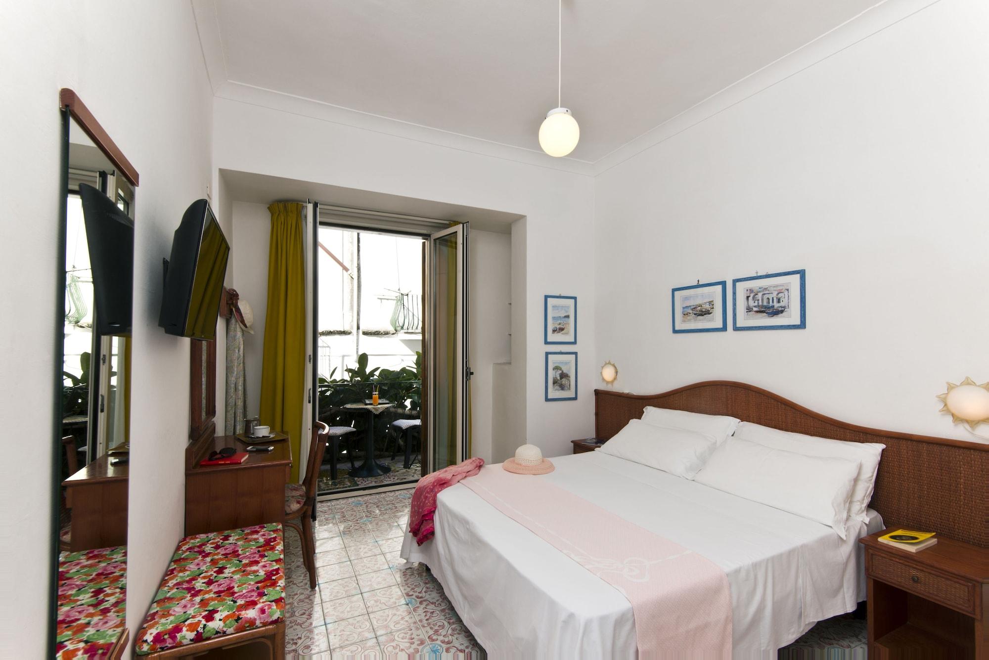 Hotel Ulisse Ίσκια Εξωτερικό φωτογραφία
